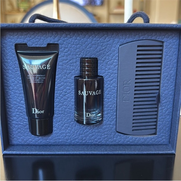 Dior Sauvage Grooming Set-NIB - Picture 2 of 3